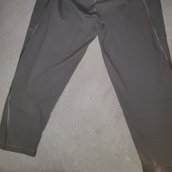 Heathyoga Workout Capri Leggings With Multiple Pockets - XXL - Black - Picture 7 of 7